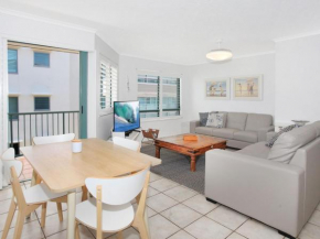 Harbour View 9 - Bright and Beachy Three Bedroom Apartment with Private Rooftop, Mooloolaba